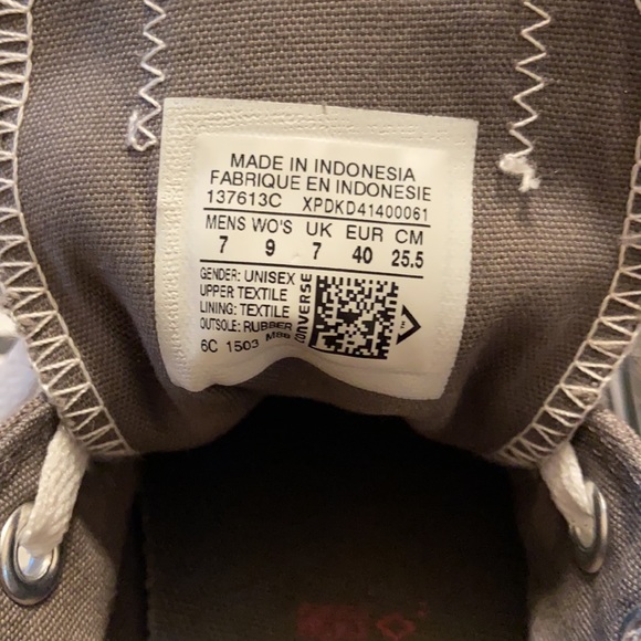 Converse Low Tops - Picture 8 of 8